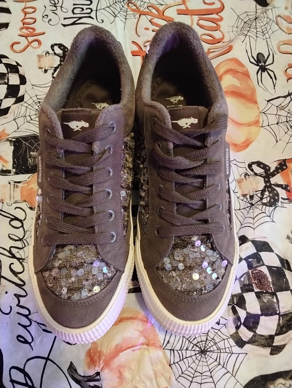 Rocket Dog Women's size 9.5 9 1/2 chocolate brown shoes sequin sneakers lace-up